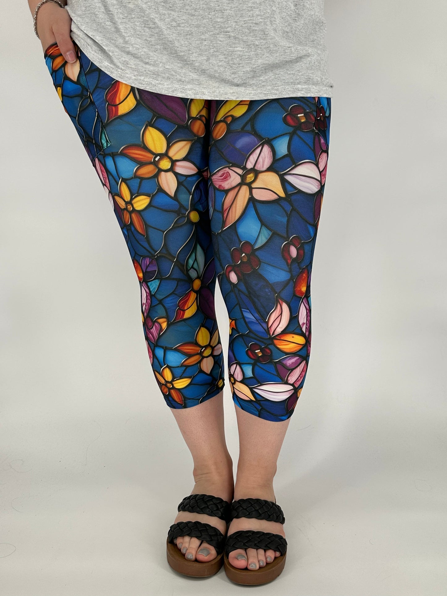 Stained Glass Floral Capri w/ Pockets